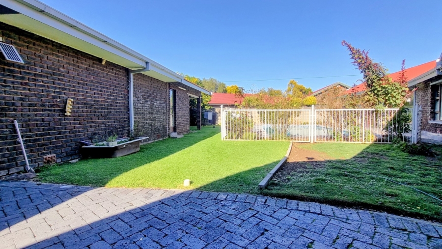 3 Bedroom Property for Sale in Falcon Ridge Gauteng