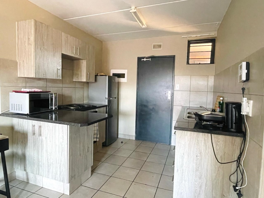 2 Bedroom Property for Sale in La Montagne Gauteng
