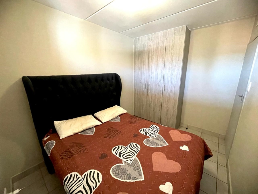 2 Bedroom Property for Sale in La Montagne Gauteng