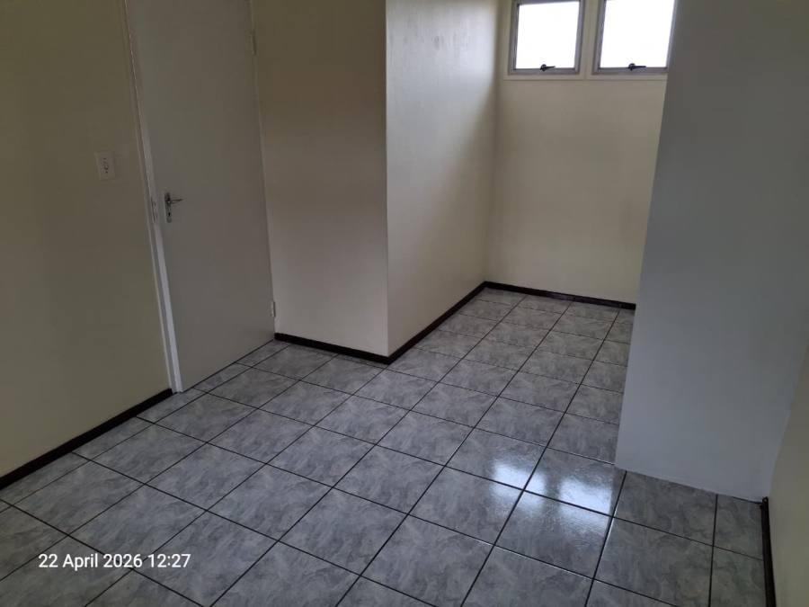 2 Bedroom Property for Sale in Glenanda Gauteng