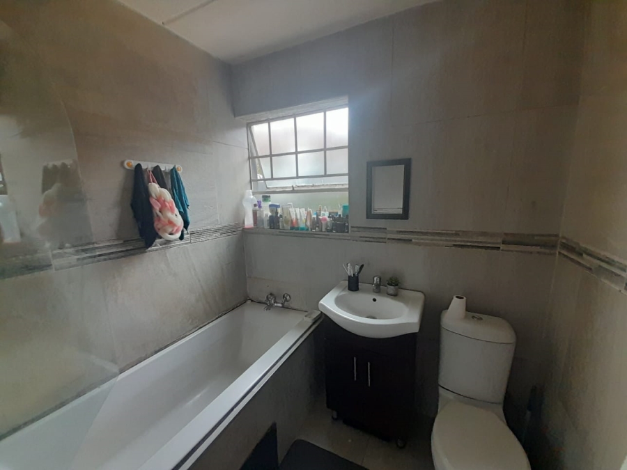 2 Bedroom Property for Sale in Alan Manor Gauteng