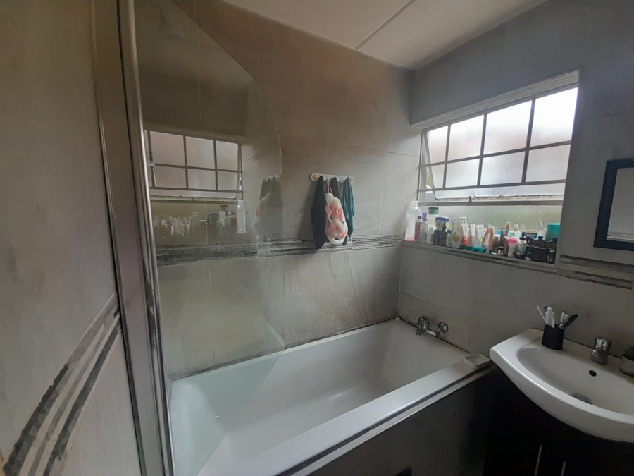 2 Bedroom Property for Sale in Alan Manor Gauteng