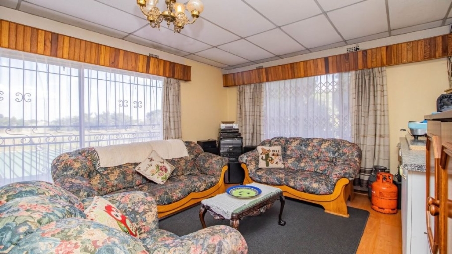3 Bedroom Property for Sale in Bonaero Park Gauteng