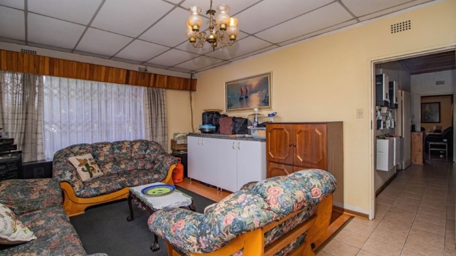 3 Bedroom Property for Sale in Bonaero Park Gauteng