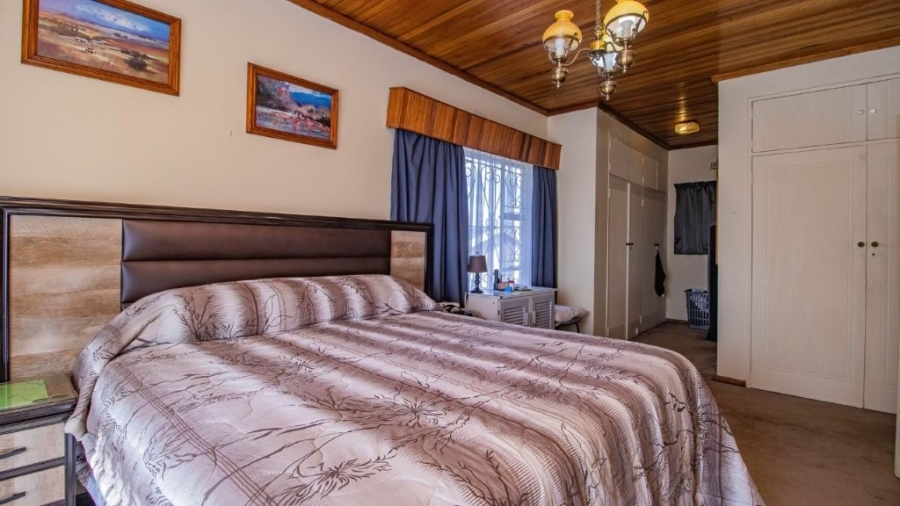 3 Bedroom Property for Sale in Bonaero Park Gauteng