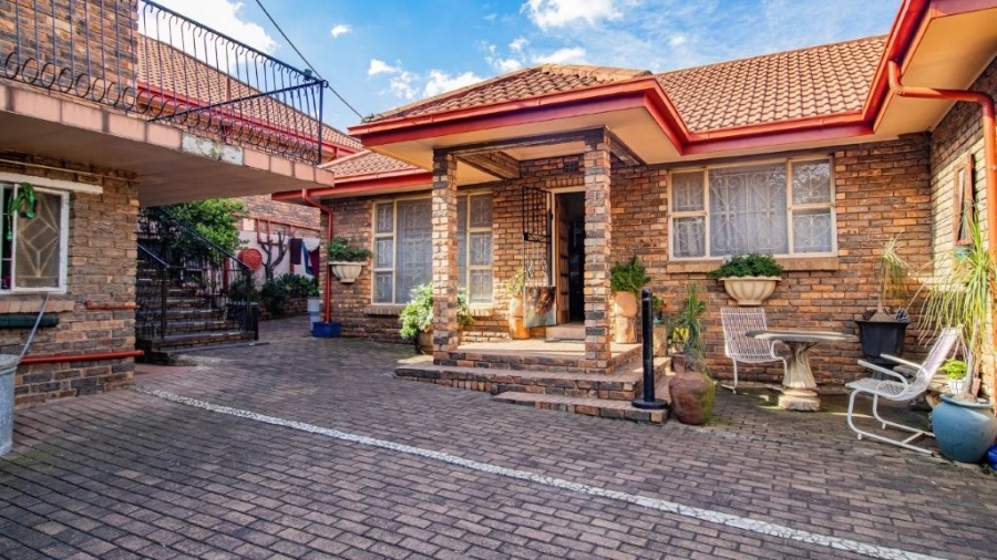 3 Bedroom Property for Sale in Bonaero Park Gauteng