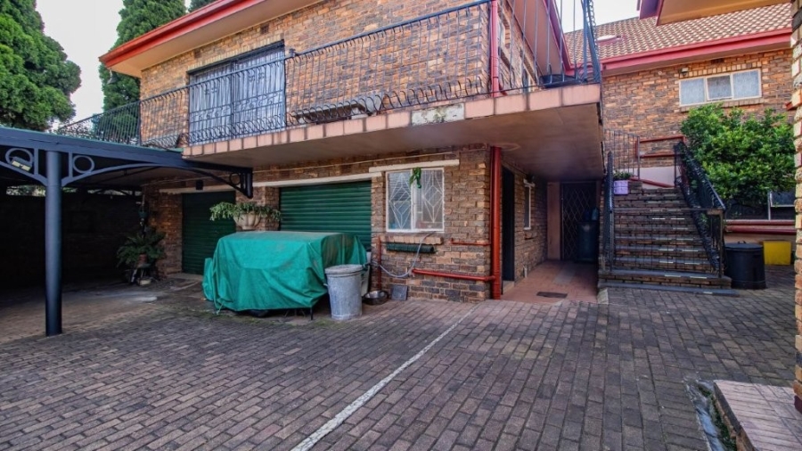 3 Bedroom Property for Sale in Bonaero Park Gauteng