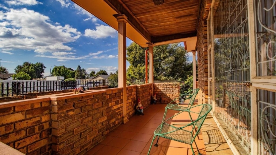 3 Bedroom Property for Sale in Bonaero Park Gauteng