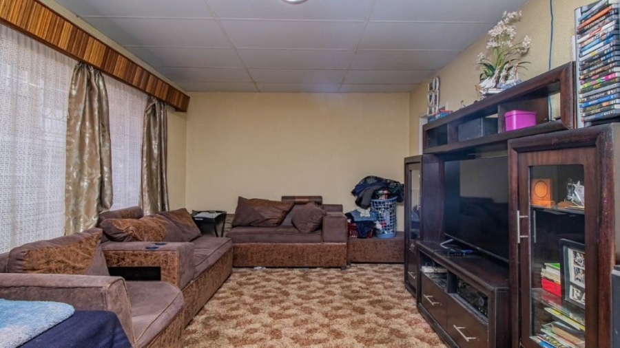 3 Bedroom Property for Sale in Bonaero Park Gauteng