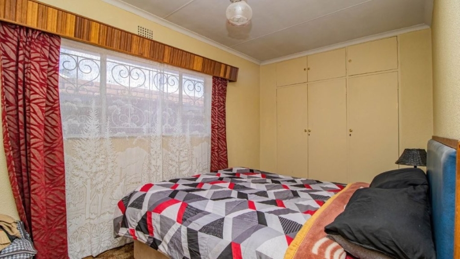 3 Bedroom Property for Sale in Bonaero Park Gauteng
