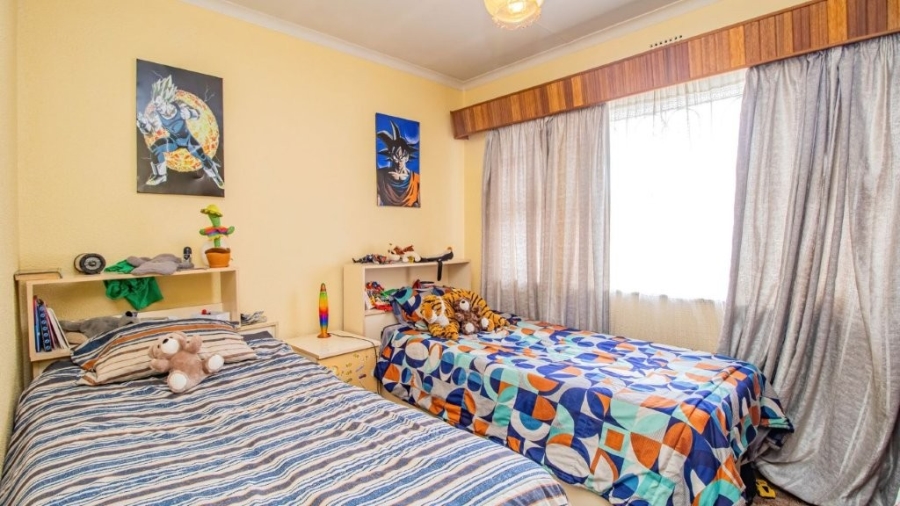 3 Bedroom Property for Sale in Bonaero Park Gauteng