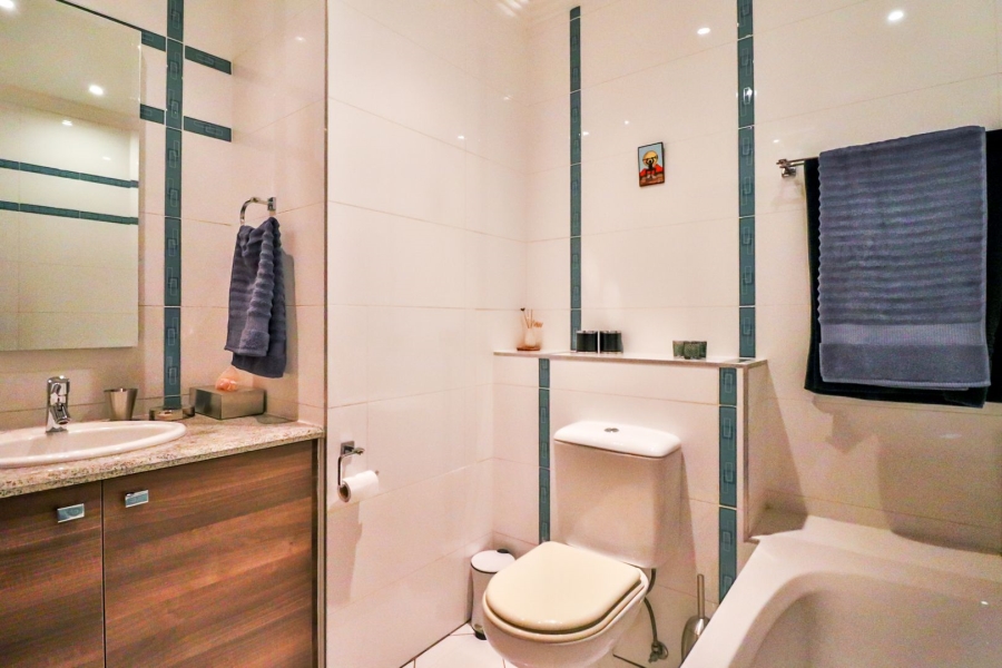 2 Bedroom Property for Sale in Bedford Gardens Gauteng