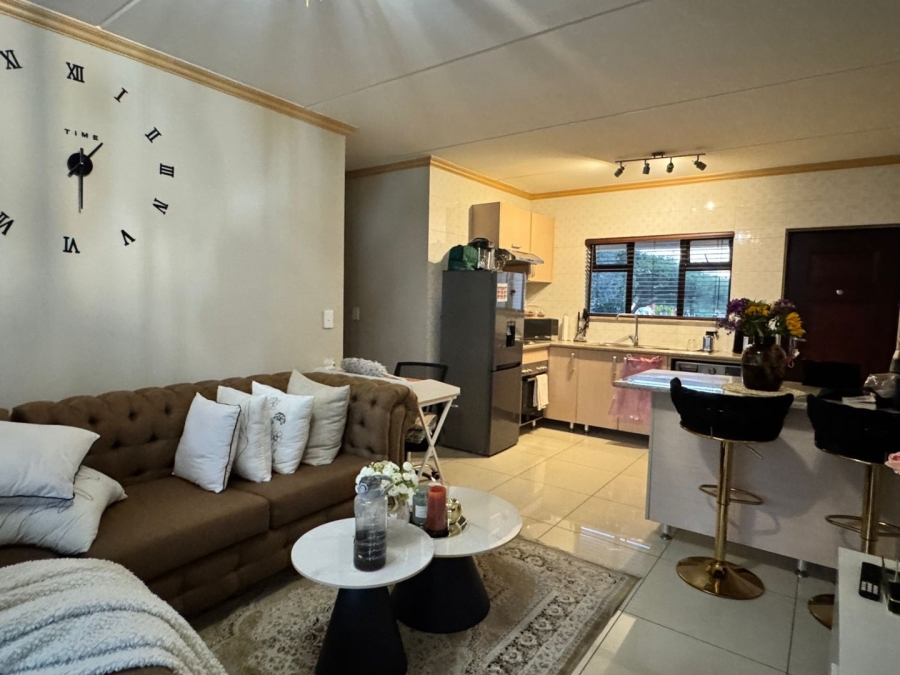 1 Bedroom Property for Sale in Noordwyk Gauteng