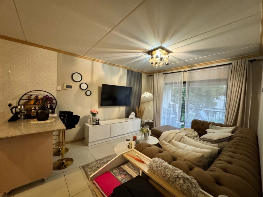 1 Bedroom Property for Sale in Noordwyk Gauteng