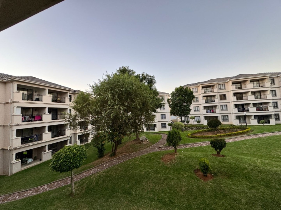 1 Bedroom Property for Sale in Noordwyk Gauteng
