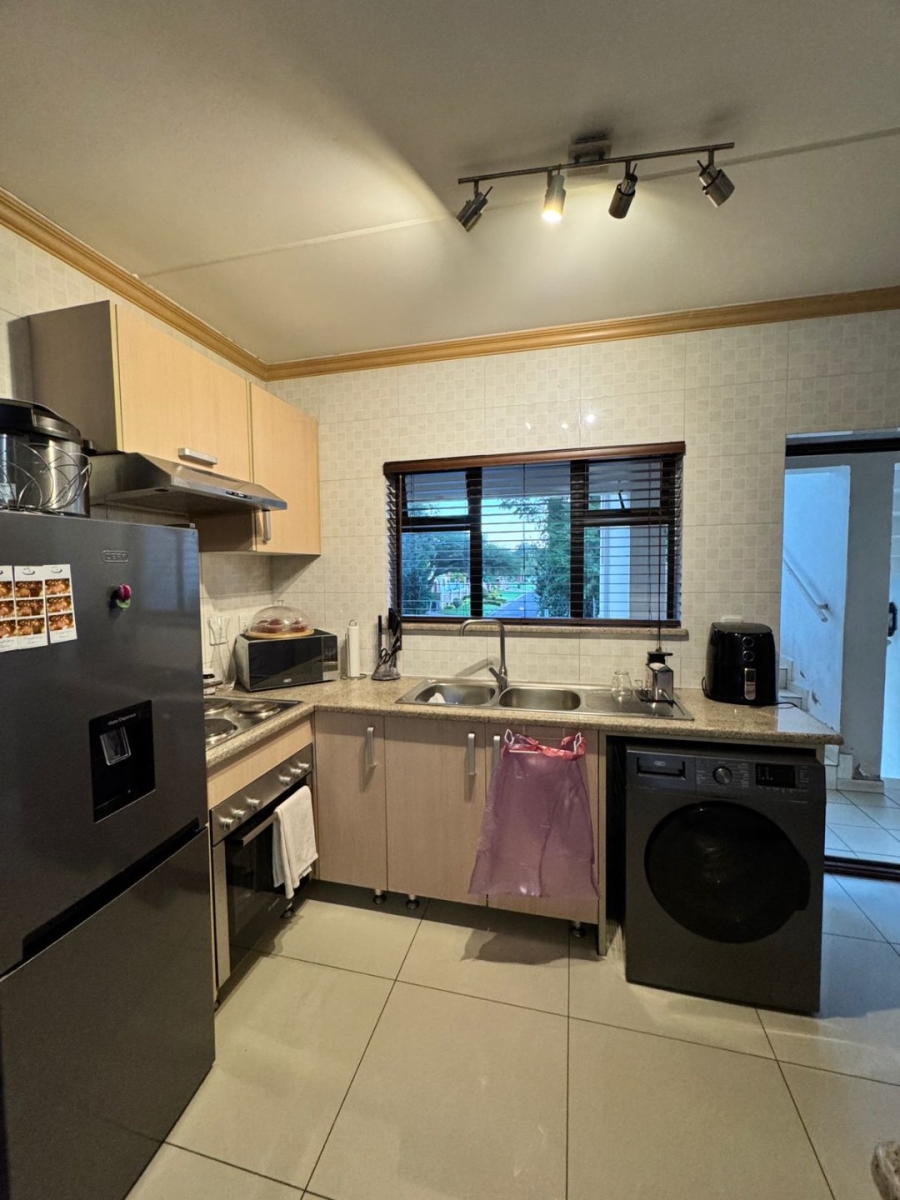 1 Bedroom Property for Sale in Noordwyk Gauteng