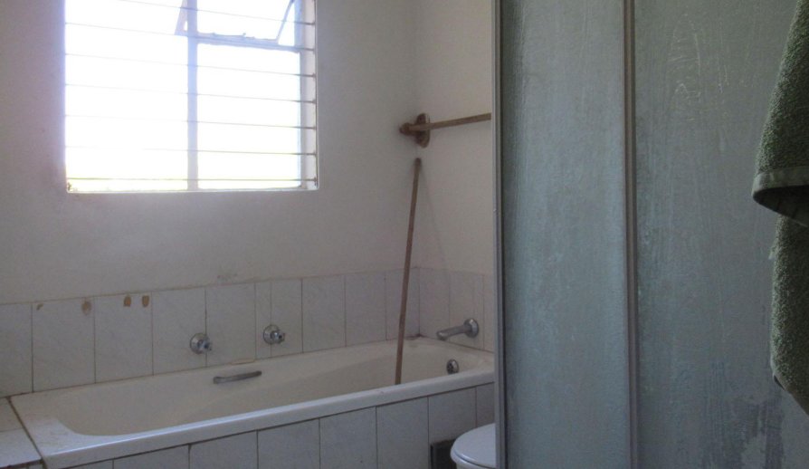 2 Bedroom Property for Sale in Florida Gauteng