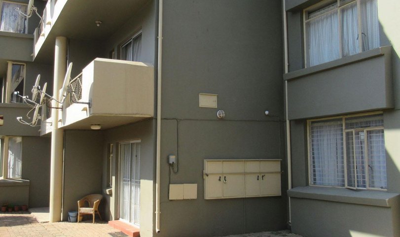 2 Bedroom Property for Sale in Florida Gauteng