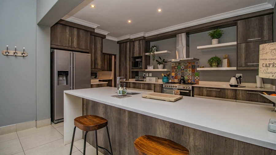4 Bedroom Property for Sale in Serengeti Lifestyle Estate Gauteng