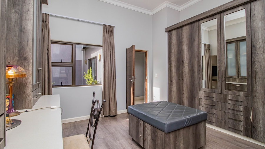 4 Bedroom Property for Sale in Serengeti Lifestyle Estate Gauteng