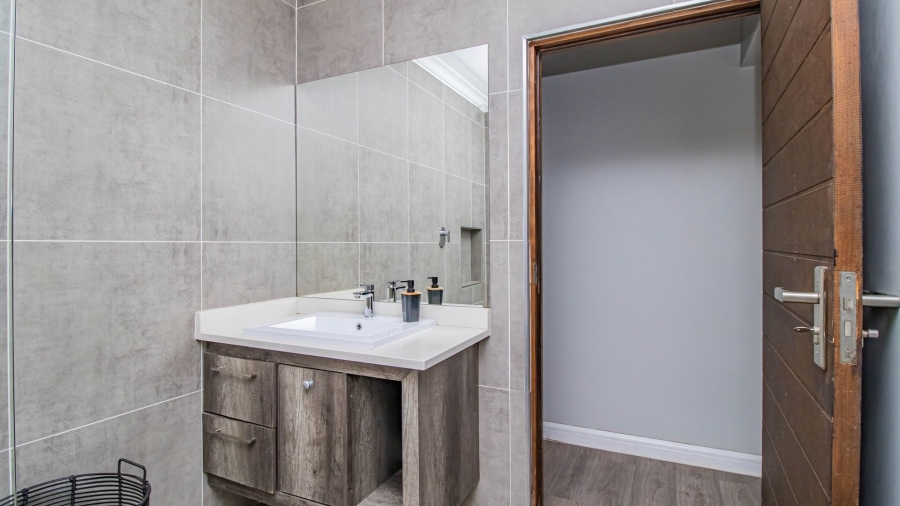 4 Bedroom Property for Sale in Serengeti Lifestyle Estate Gauteng