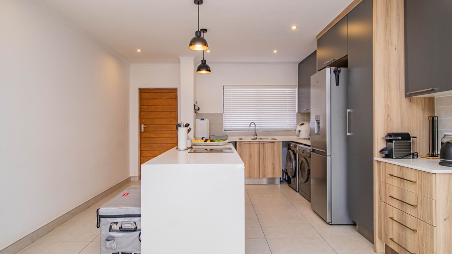 3 Bedroom Property for Sale in Olivewood Gauteng