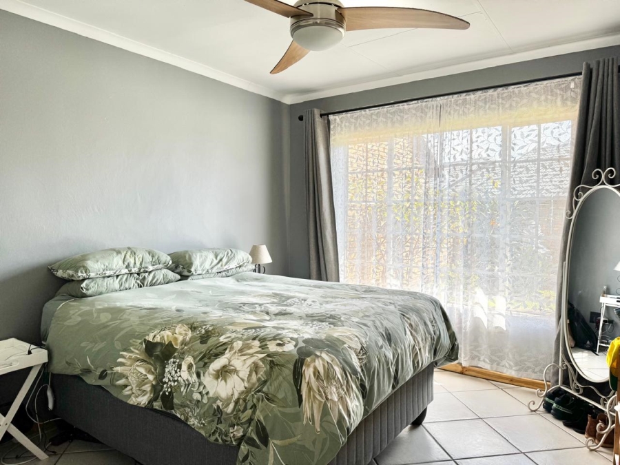 2 Bedroom Property for Sale in Amberfield Gauteng