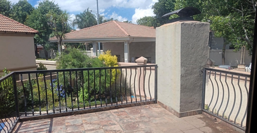 3 Bedroom Property for Sale in Glen Erasmia Gauteng