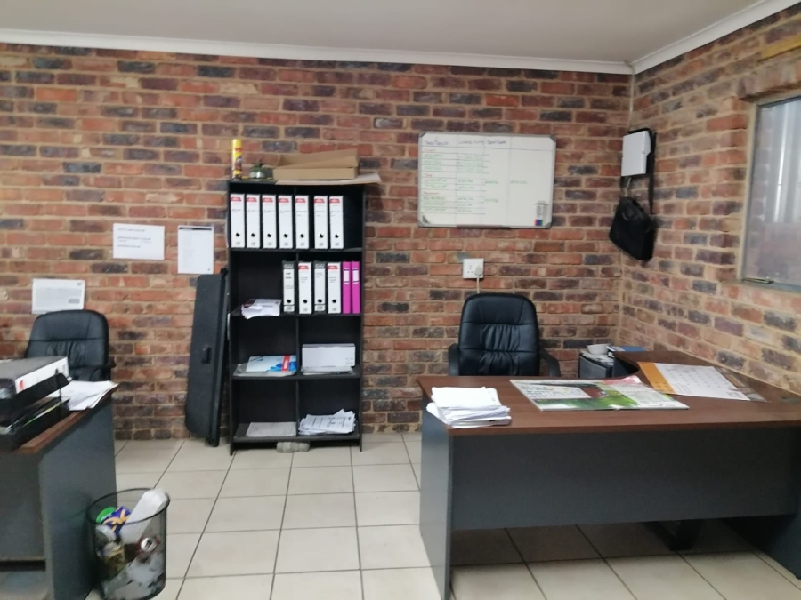To Let Commercial Property for Rent in Pomona Gauteng