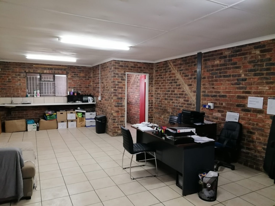 To Let Commercial Property for Rent in Pomona Gauteng
