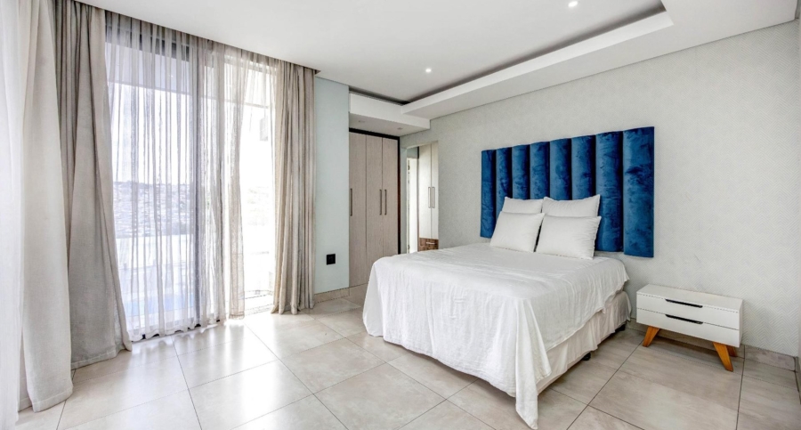 5 Bedroom Property for Sale in Cedar Lakes Gauteng