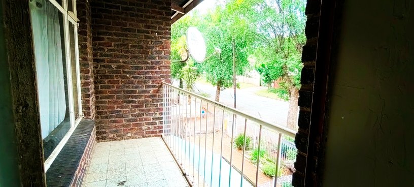 To Let 1 Bedroom Property for Rent in Discovery Gauteng
