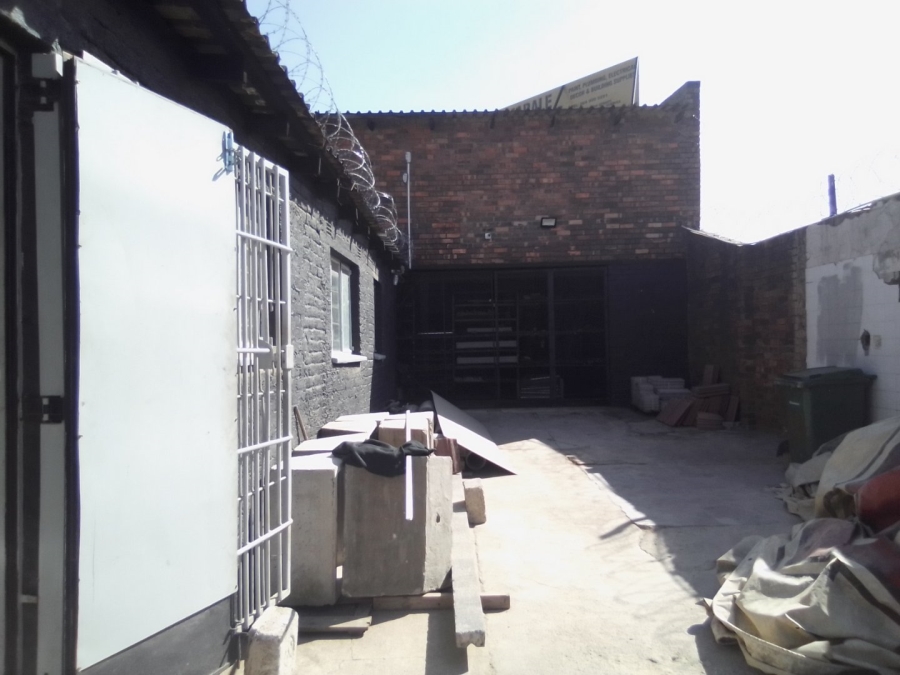 To Let Commercial Property for Rent in Mqantsa Gauteng