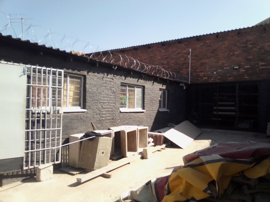 To Let Commercial Property for Rent in Mqantsa Gauteng