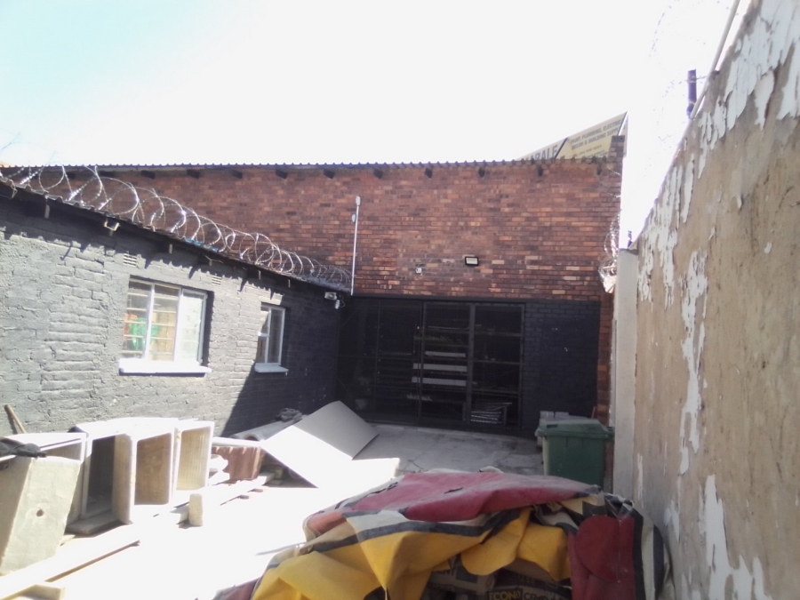 To Let Commercial Property for Rent in Mqantsa Gauteng