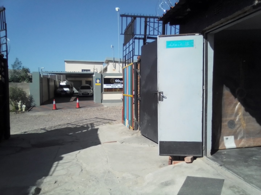 To Let Commercial Property for Rent in Mqantsa Gauteng