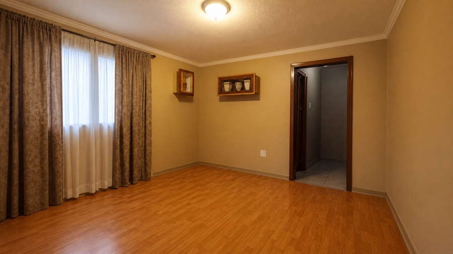 3 Bedroom Property for Sale in Vanderbijlpark CW 3 Gauteng