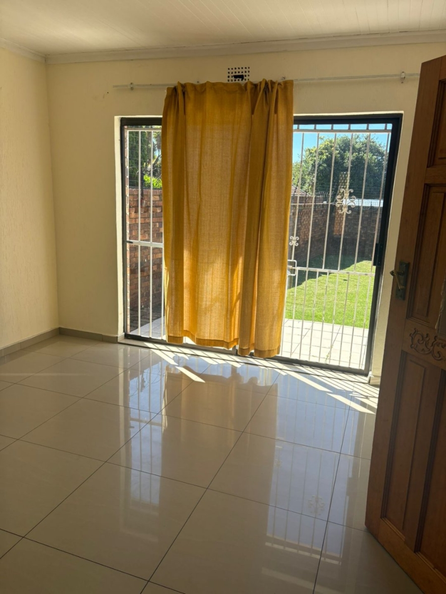 To Let 3 Bedroom Property for Rent in Florida Gauteng