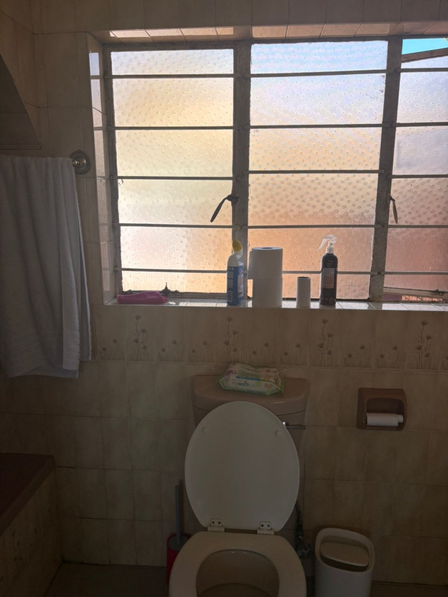 To Let 3 Bedroom Property for Rent in Florida Gauteng