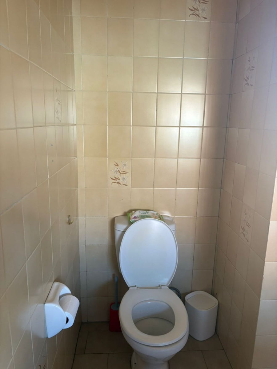 To Let 3 Bedroom Property for Rent in Florida Gauteng