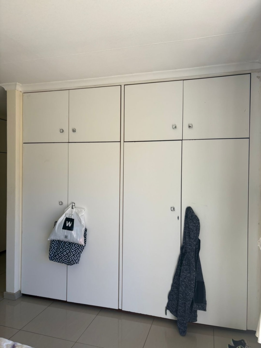 To Let 3 Bedroom Property for Rent in Florida Gauteng