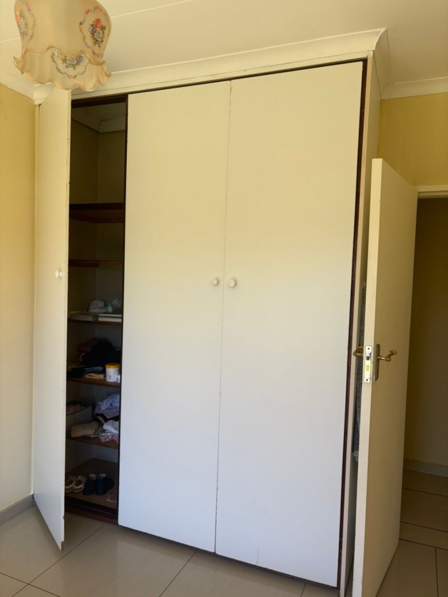 To Let 3 Bedroom Property for Rent in Florida Gauteng