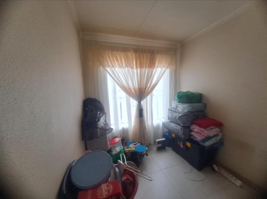2 Bedroom Property for Sale in Dawn Park Gauteng