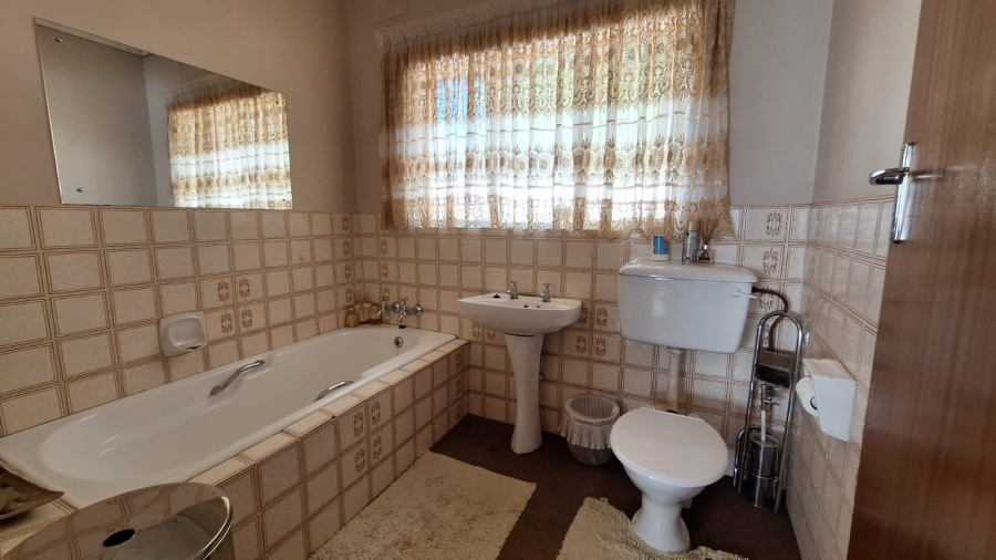 3 Bedroom Property for Sale in Arcon Park Gauteng