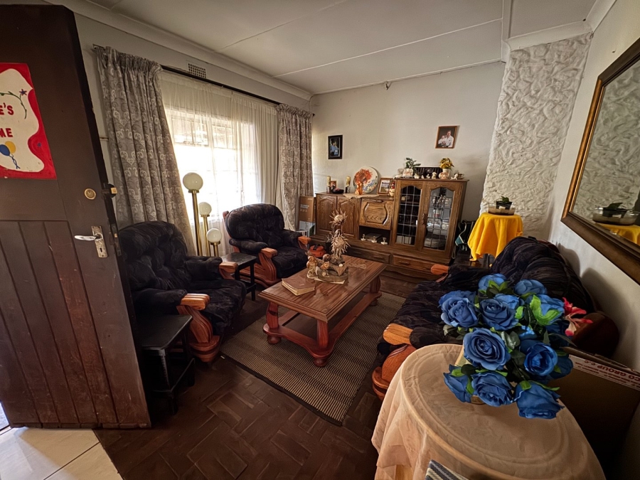 3 Bedroom Property for Sale in Rhodesfield Gauteng