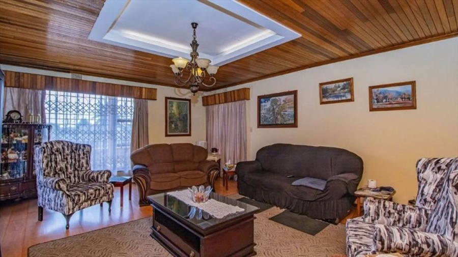 3 Bedroom Property for Sale in Bonaero Park Gauteng