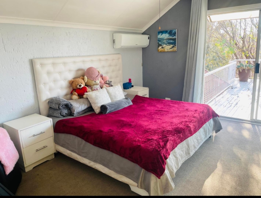2 Bedroom Property for Sale in Broadacres Gauteng