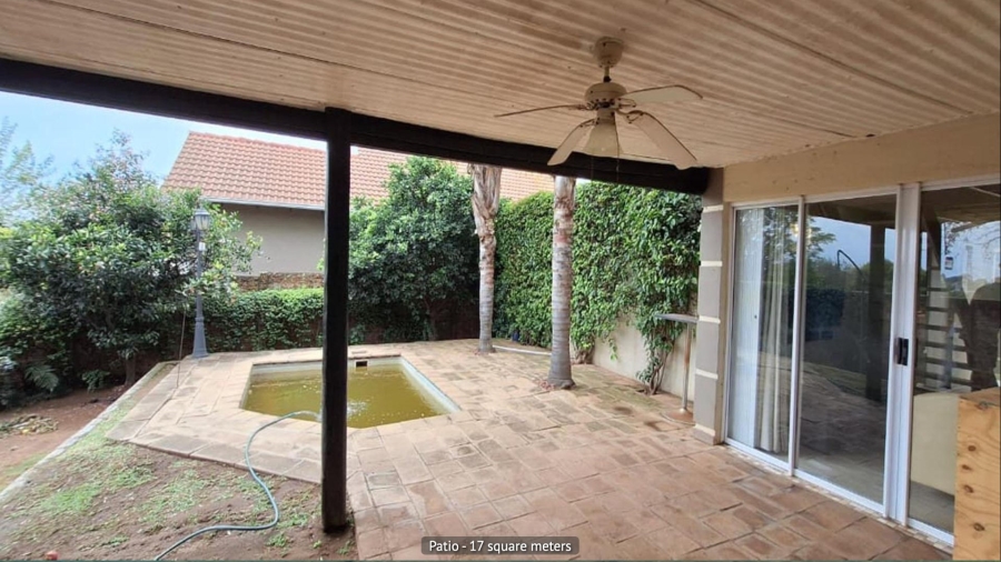 2 Bedroom Property for Sale in Broadacres Gauteng