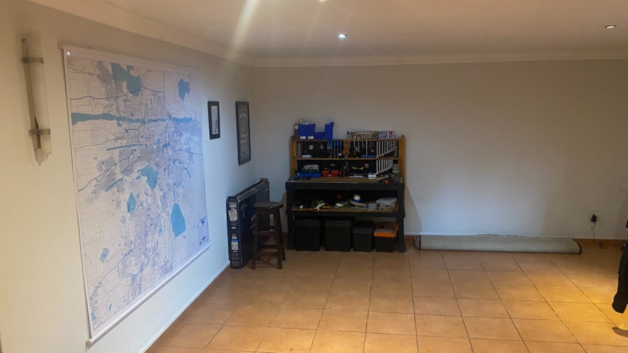 4 Bedroom Property for Sale in Rietondale Gauteng
