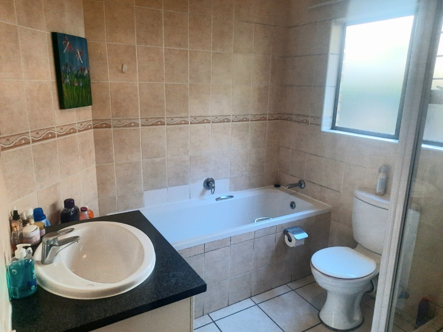 2 Bedroom Property for Sale in Kengies Gauteng